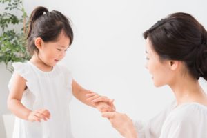 アトピー性皮膚炎の子は、特に眠りましょう